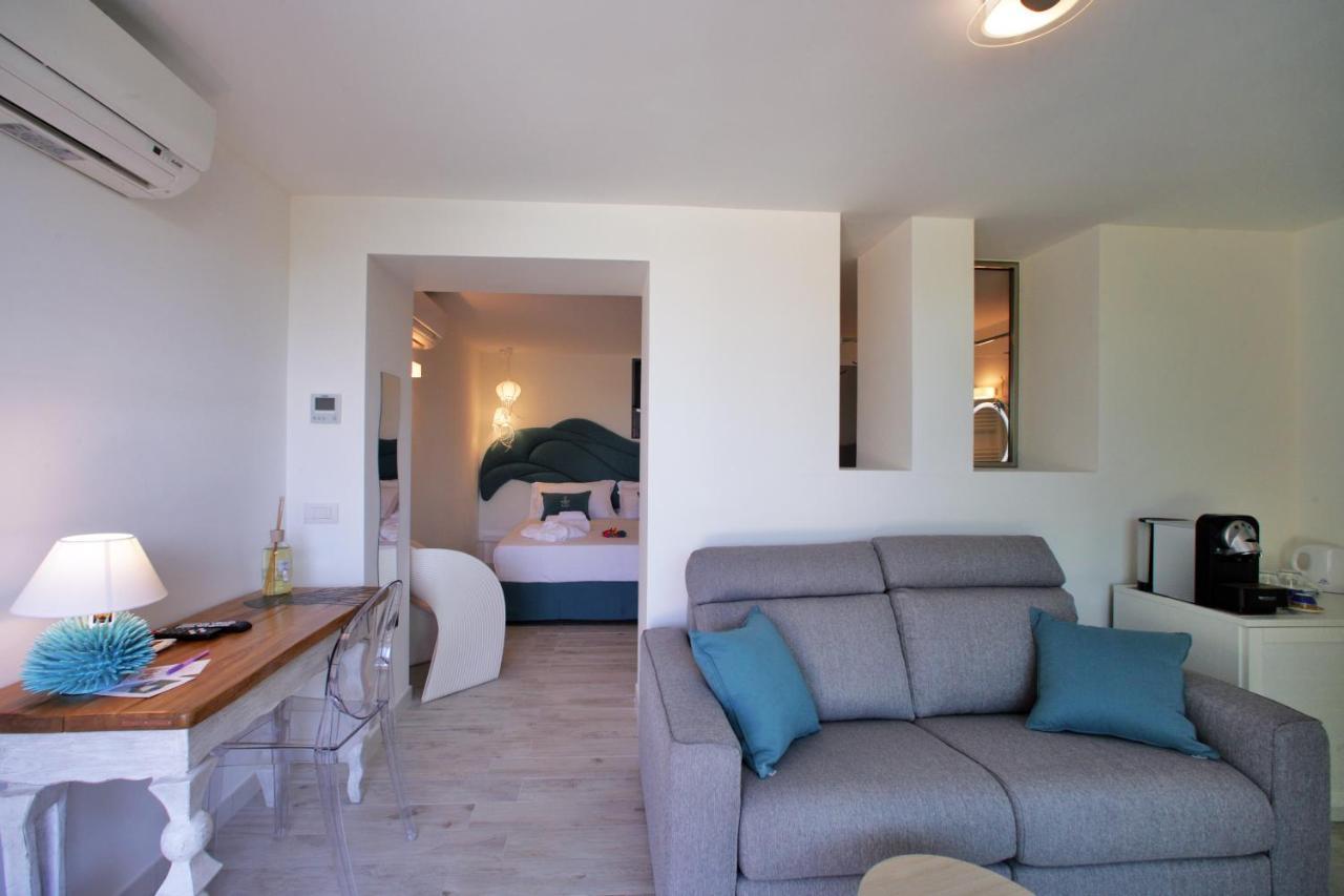 Geco Di Giada Art Suites - Adult Only Porto Rotondo Exterior foto